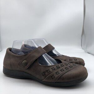 Bjorndal Brown Mary Jane Shoes Women's W/Cut Out Flower Design US sz 8.5